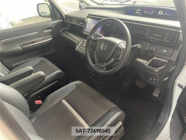 Honda STEP WGN 2017-02 209179-6
