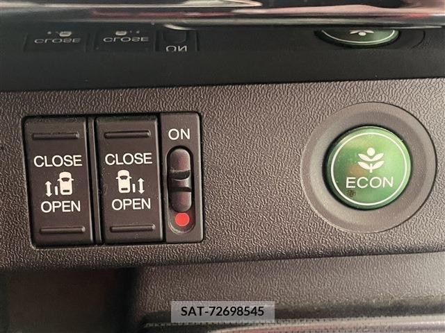 Honda STEP WGN 2017-02 209179-13
