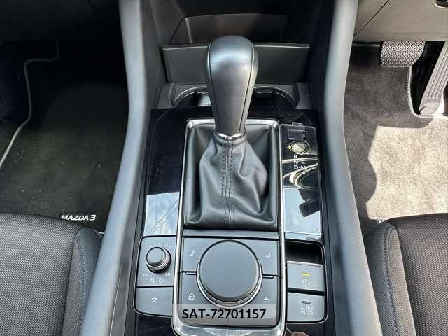 Mazda MAZDA3 2022-01 276406-17