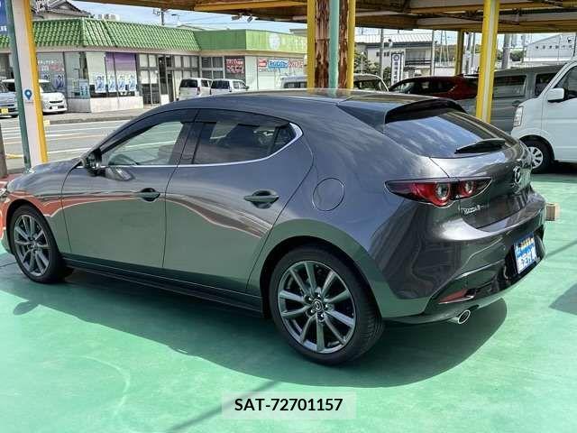 Mazda MAZDA3 2022-01 276406-1