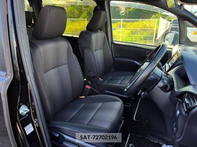 Toyota VOXY 2019-07 387180-8