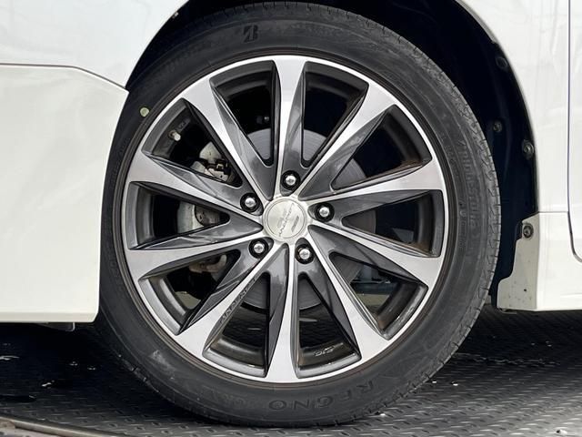 Toyota ESQUIRE 2014-11 187390-3