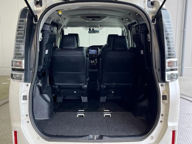 Toyota ESQUIRE 2014-11 187390-18