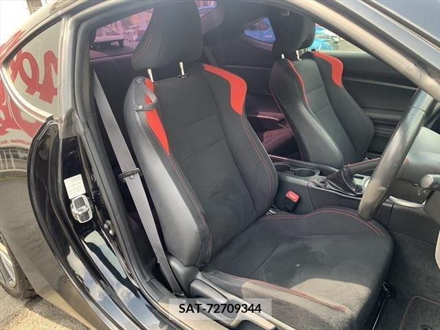 Toyota 86 2014-05 213153-19