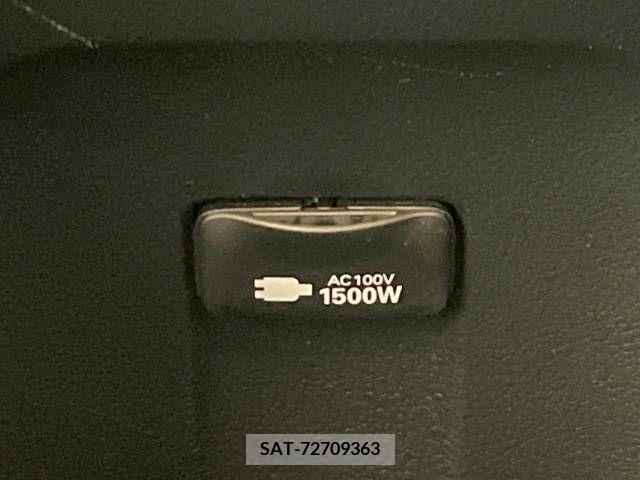 Toyota PRIUS 2016-10 241028-4