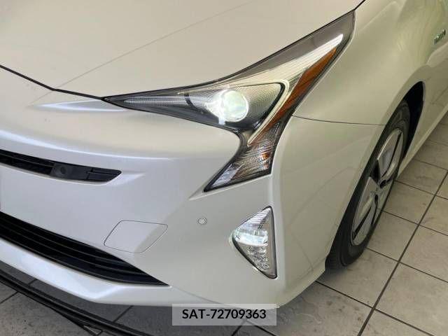 Toyota PRIUS 2016-10 241028-13