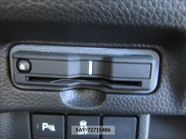 Honda N BOX CUSTOM 2022-02 279063-11