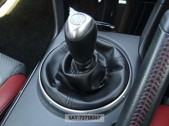 Mazda RX-8 2012-02 326172-1