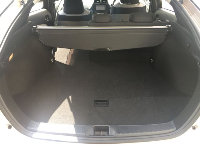 Toyota PRIUS 2016-07 10785-11