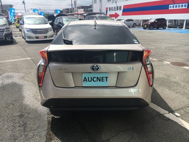 Toyota PRIUS 2016-07 10785-4