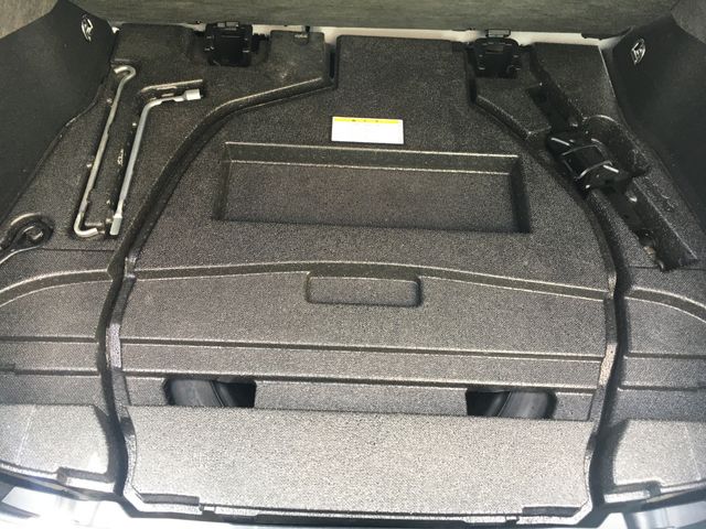 Toyota PRIUS 2016-07 10785-13