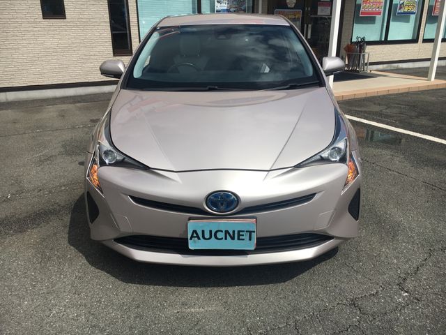 Toyota PRIUS 2016-07 10785-1