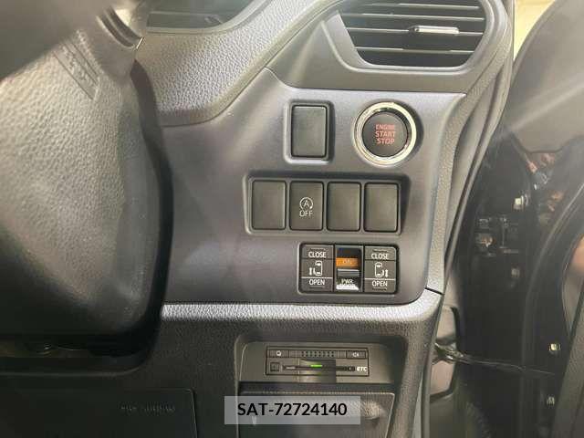 Toyota NOAH 2014-03 204830-16