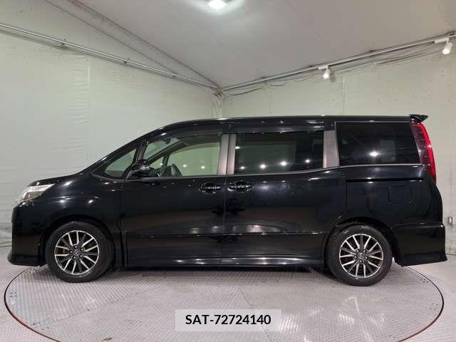 Toyota NOAH 2014-03 204830-11
