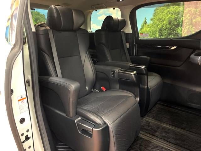Toyota VELLFIRE 2018-05 188320-9