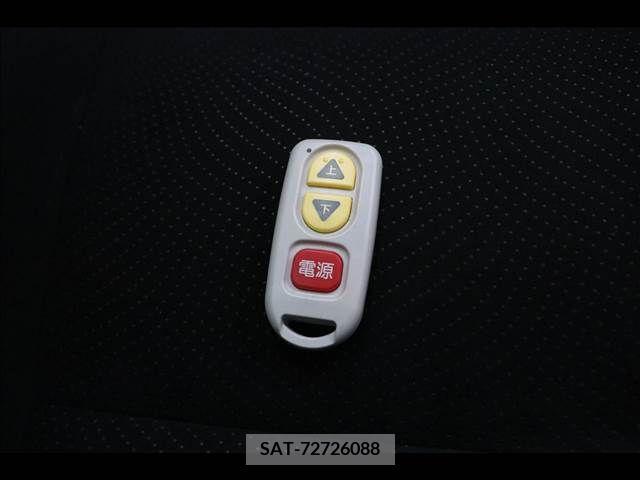Toyota PRIUS 2012-03 283326-6