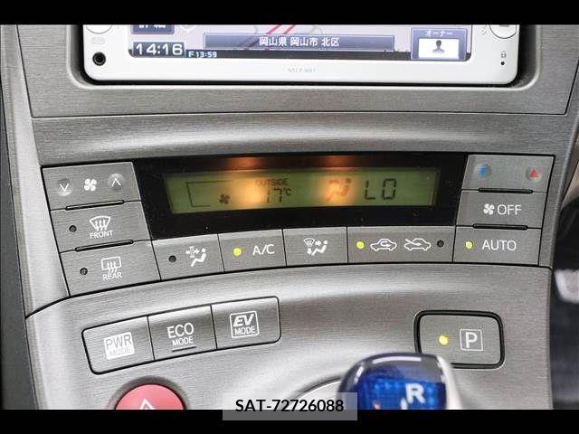 Toyota PRIUS 2012-03 283326-14