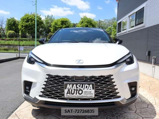 Lexus LBX 2024-03 275424-1