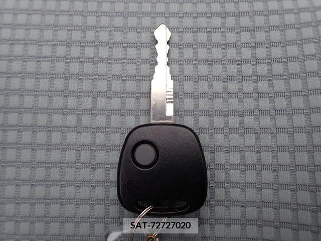 Suzuki ALTO 2017-02 372583-16