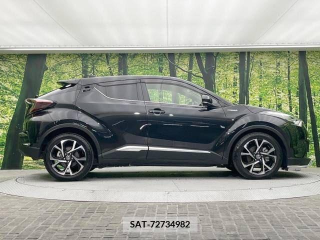 Toyota C-HR 2017-05 264068-16