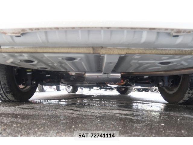 Toyota VOXY 2016-06 321489-15