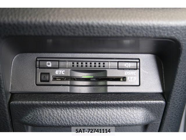 Toyota VOXY 2016-06 321489-12