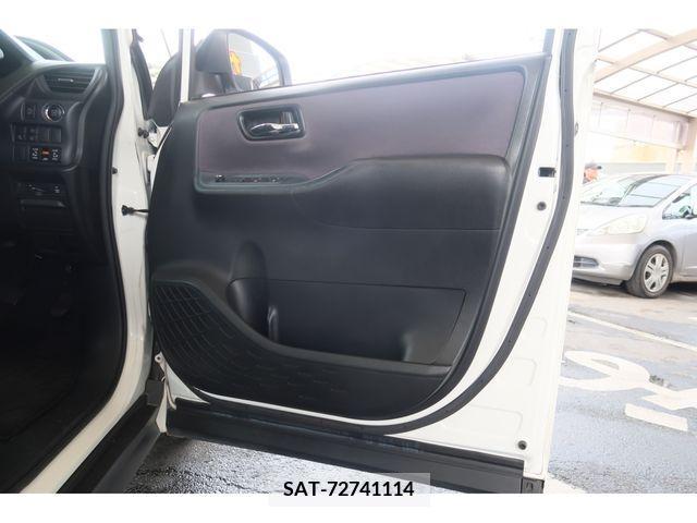 Toyota VOXY 2016-06 321489-17