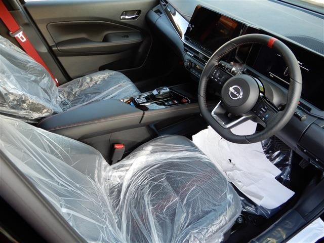 Nissan AURA 2023-01 1868-2