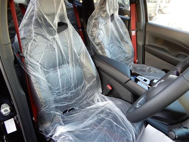 Nissan AURA 2023-01 1868-13