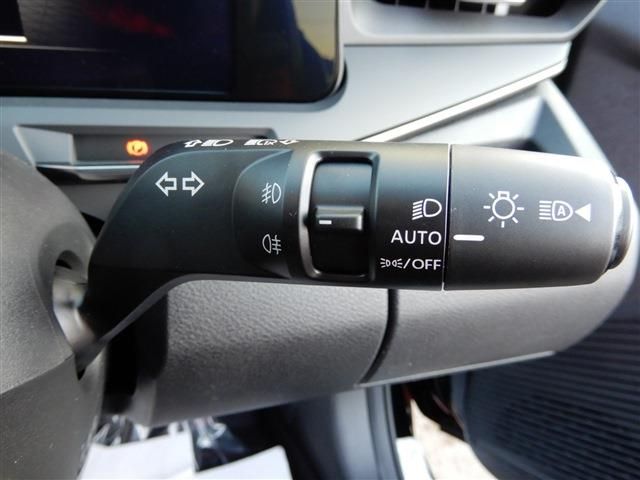 Nissan AURA 2023-01 1868-9