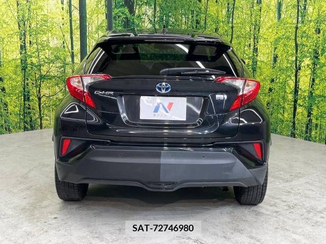 Toyota C-HR 2017-10 264249-15