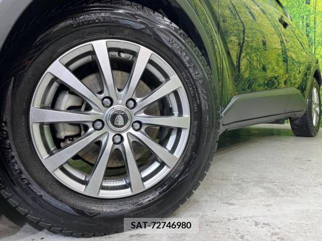 Toyota C-HR 2017-10 264249-13