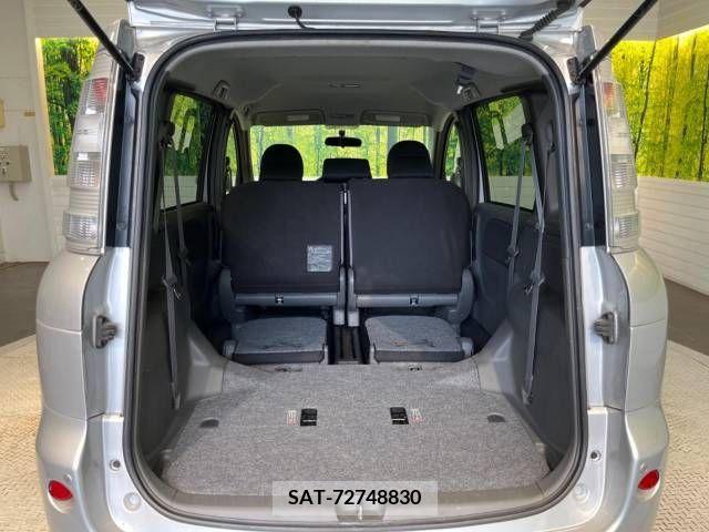 Toyota SIENTA 2012-04 342354-11