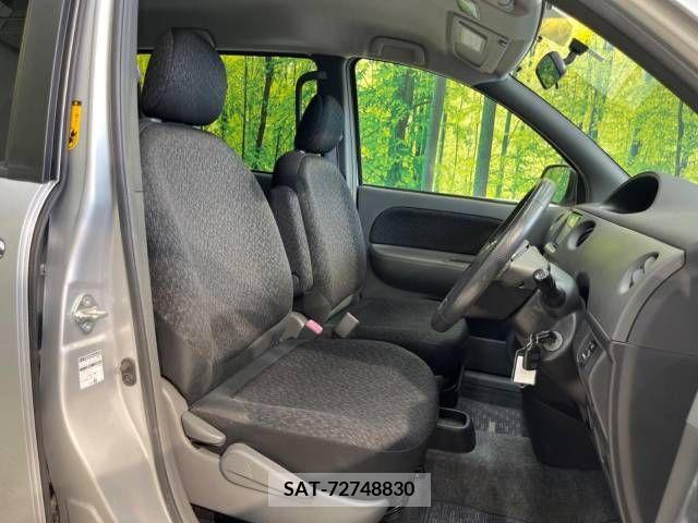 Toyota SIENTA 2012-04 342354-8