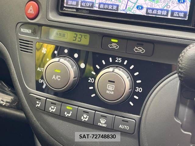 Toyota SIENTA 2012-04 342354-5