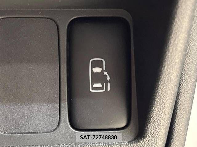 Toyota SIENTA 2012-04 342354-4