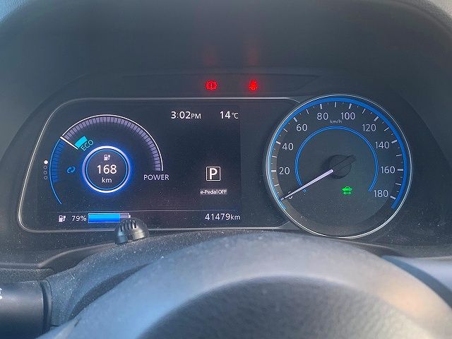 Nissan LEAF 2018-11 195049-6