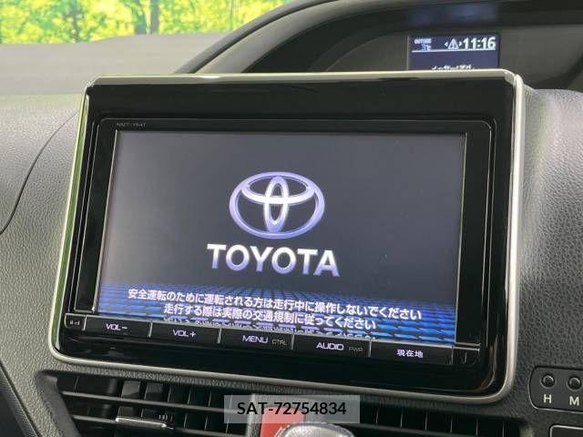 Toyota VOXY 2015-04 206092-3