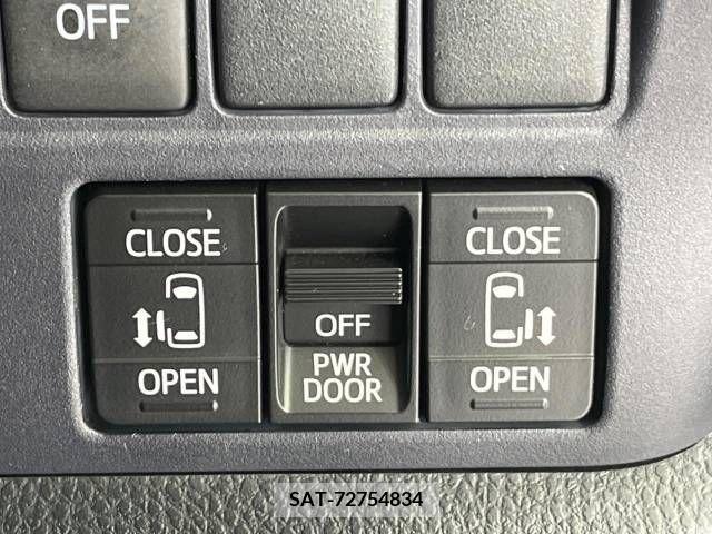 Toyota VOXY 2015-04 206092-2