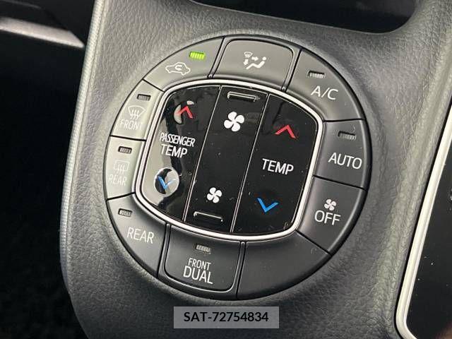 Toyota VOXY 2015-04 206092-7