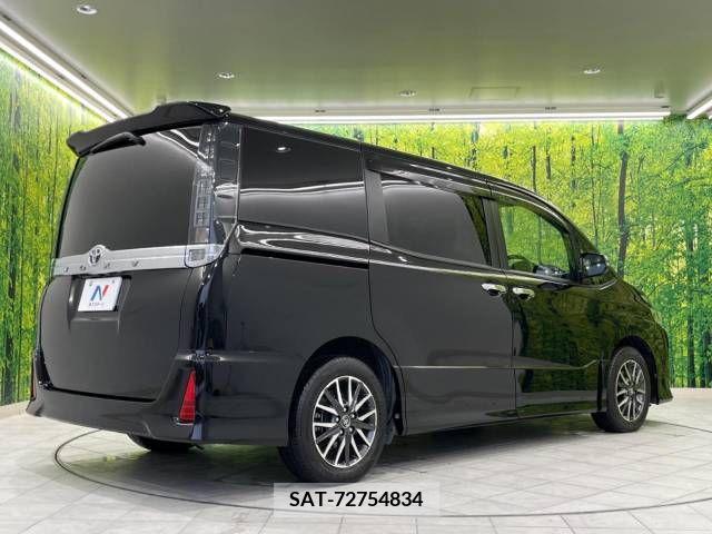 Toyota VOXY 2015-04 206092-18