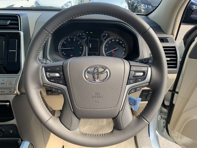 Toyota PRADO 2022-11 188697-4