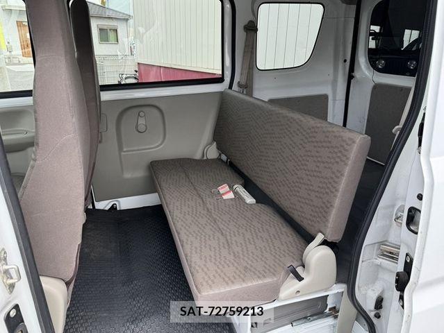 Suzuki EVERY 2018-11 327769-12