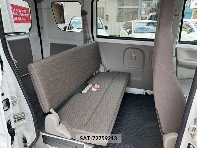 Suzuki EVERY 2018-11 327769-11