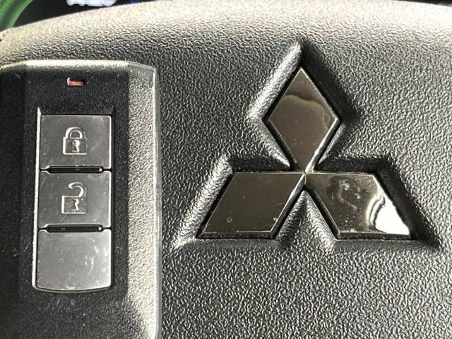 Mitsubishi OUTLANDER PHEV 2019-09 9875-7