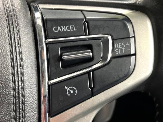 Mitsubishi OUTLANDER PHEV 2019-09 9875-6