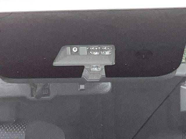 Mitsubishi OUTLANDER PHEV 2019-09 9875-2