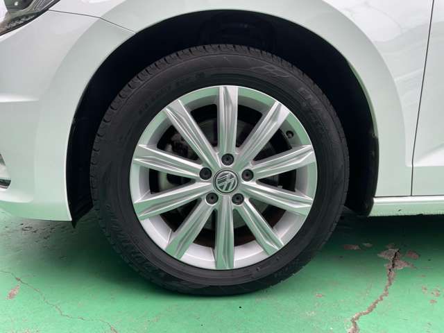 VolksWagen GOLF TOURAN 2016-05 11356-11
