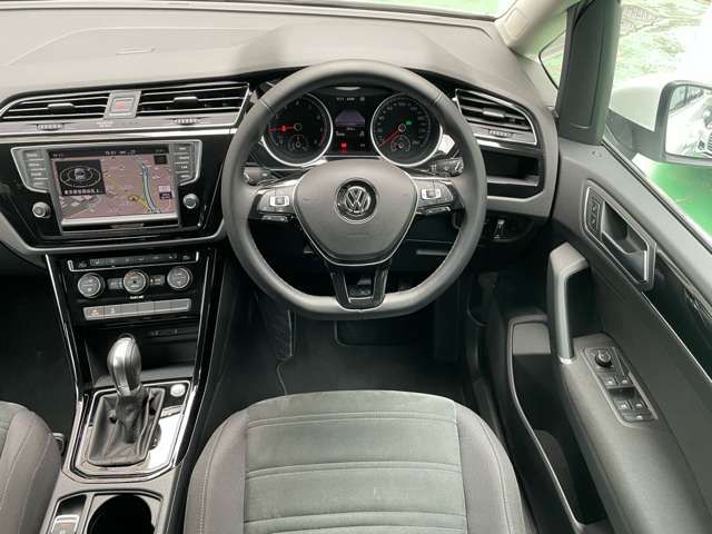 VolksWagen GOLF TOURAN 2016-05 11356-14