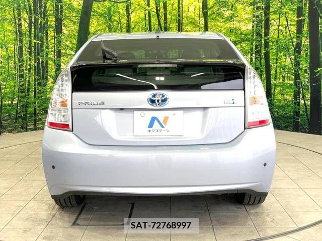 Toyota PRIUS 2009-09 322089-15